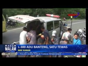 Mobil L300 Adu Banteng Satu Meninggal di Way Kanan