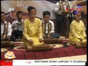 Lampung Gamolan Pekhing Festival 2016 SD FRANSISKUS 2 RAWA LAUT