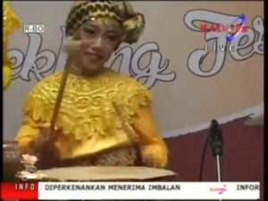Lampung Gamolan Pekhing Festival 2016 SD INSAN MANDIRI