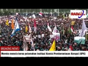 Ribuan Mahasiswa Bergerak Kepung Kantor DPRD Lampung