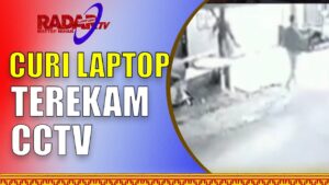 Pencuri Laptop dan Televisi Terekam CCTV