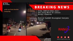 AMPUN BANG JAGO : Ini Dia Aksi Geng Motor Di Jalanan Bandar Lampung! Konvoi Acungkan Senjata Tajam