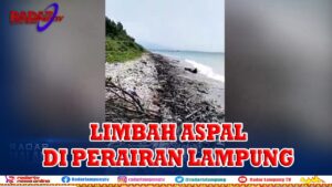 Perairan Lampung Selatan Tercemar Limbah Aspal Kapal Illegal