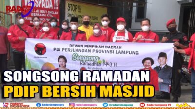 Songsong Ramadan, PDIP Bersih Masjid