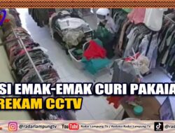 Aksi Emak-Emak Curi Pakaian Terekam CCTV