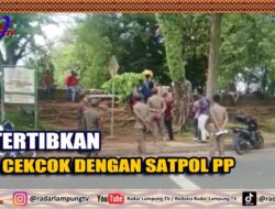 Ditertibkan, PKL Cekcok Dengan Satpol PP