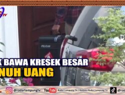 Gurita Suap Karomani, KPK Bawa Kresek Besar Penuh Uang