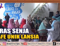 Teras Senja, Kafe Unik Lansia