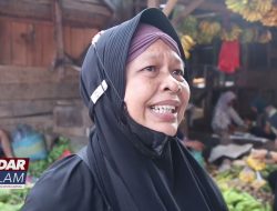 Jokowi Datang, Warga Antusias Selfie