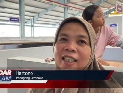 Semrawut, Pedagang Pilih Dagang di Luar