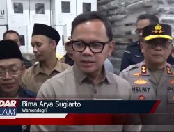 BANDAR LAMPUNG – Wamendagri Kunjungi Gudang Logistik Pilkada