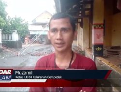 Pemancar Radio Pemda Roboh Diterjang Angin Kencang