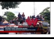 Petani Demo : Ratusan Kendaraan Terjebak Kemacetan Jalintim