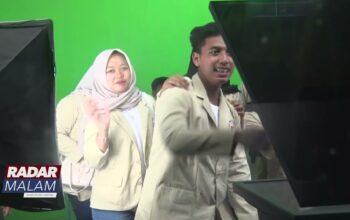 Siswa SMKS Mandiri Belajar Dunia Penyiaran di Radar TV