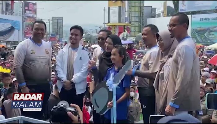 Puluhan Ribu Warga Ikuti Jalan Sehat HUT Ke 344
